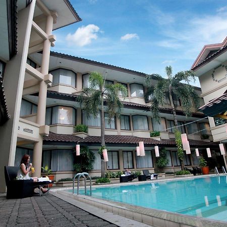 Bentani Hotel & Residence Cirebon Exterior foto